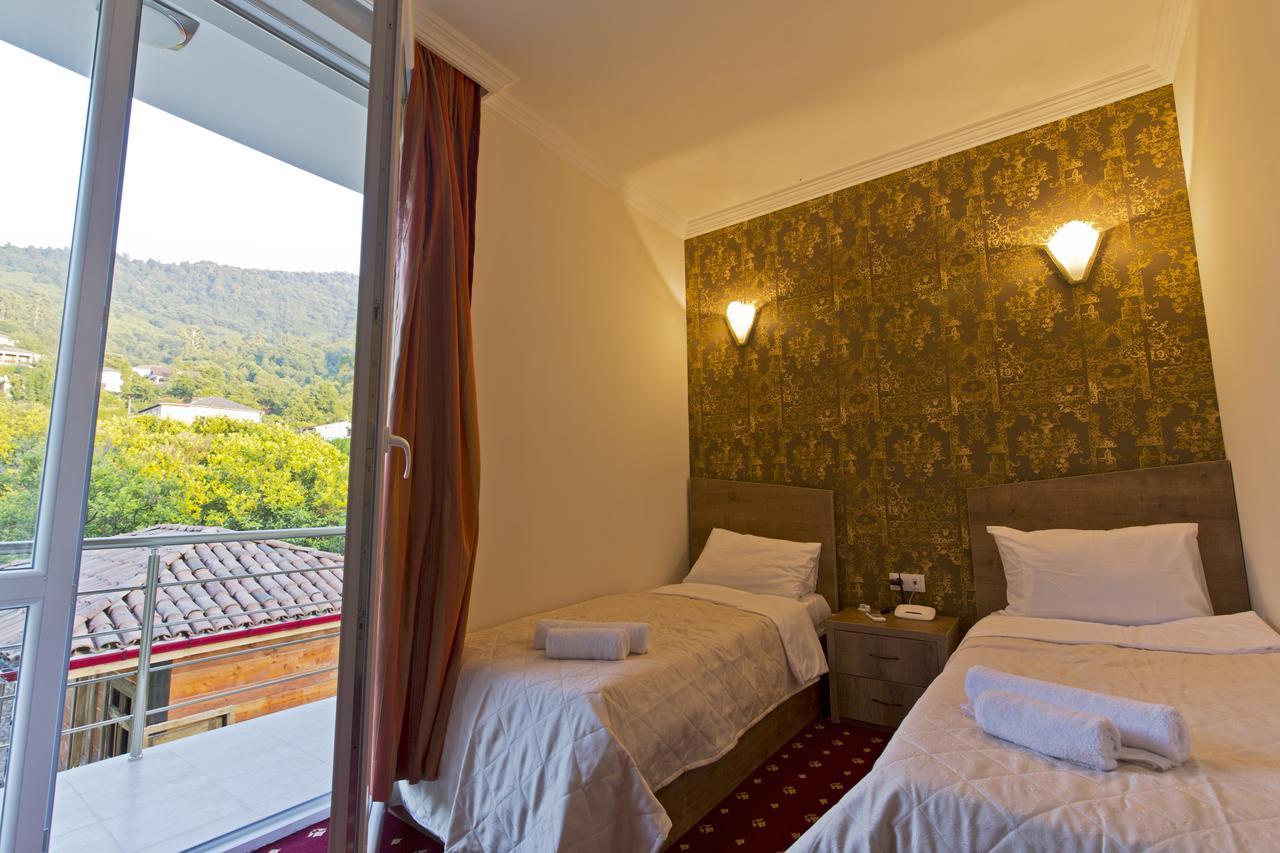 Orange Hotel โกนิโอ ภายนอก รูปภาพ