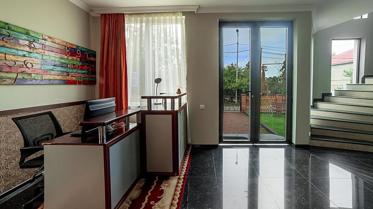 Orange Hotel โกนิโอ ภายนอก รูปภาพ