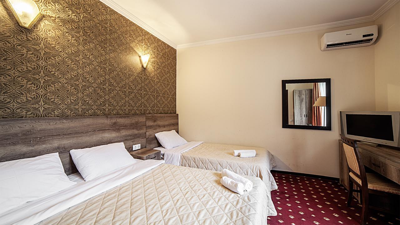 Orange Hotel โกนิโอ ภายนอก รูปภาพ