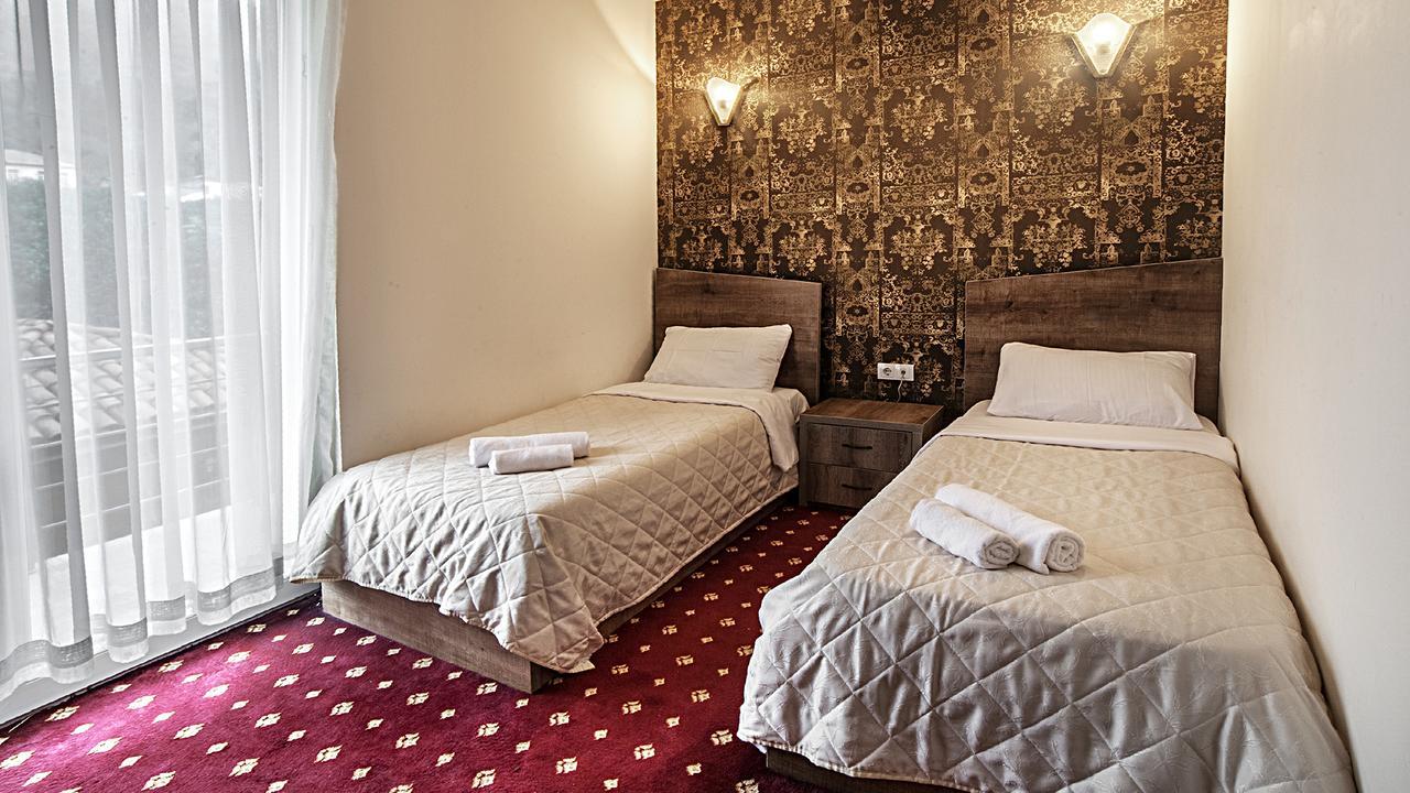 Orange Hotel โกนิโอ ภายนอก รูปภาพ
