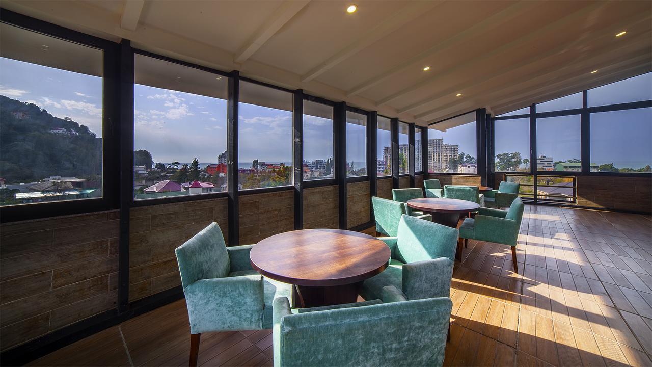 Orange Hotel โกนิโอ ภายนอก รูปภาพ