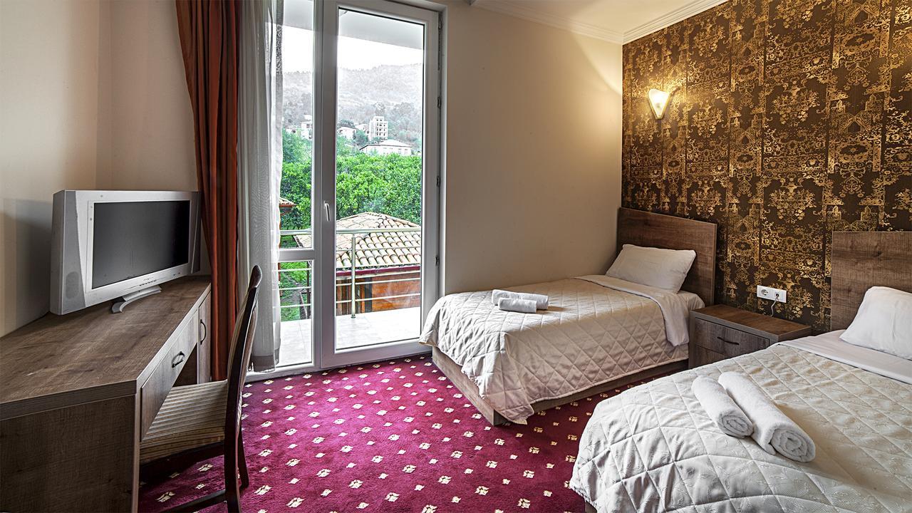 Orange Hotel โกนิโอ ภายนอก รูปภาพ