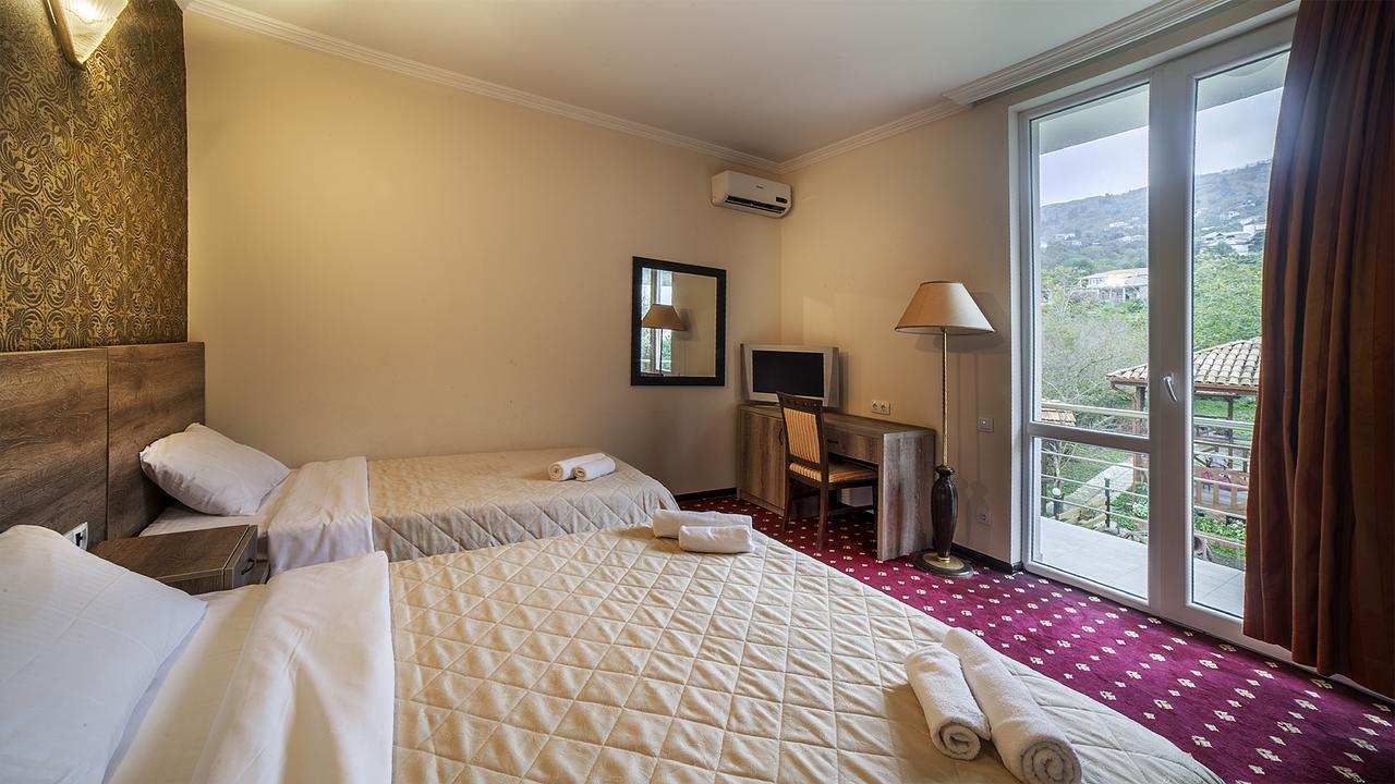 Orange Hotel โกนิโอ ภายนอก รูปภาพ